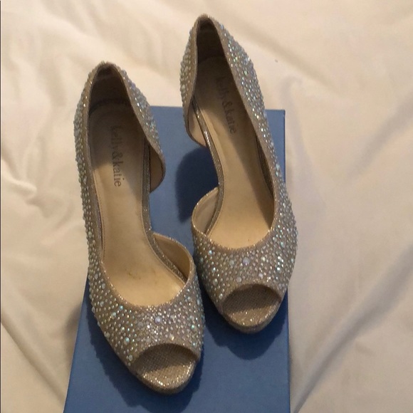 KELLY & Katie open toe, sparkly heels, Size 7.5. - Picture 1 of 6